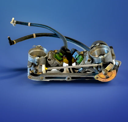 Genuine Ducati 95-02 748 Throttle Bodies Fuel Lines Injectors And TPS0